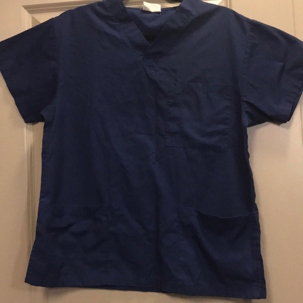AllHeart Men’s Scrub Top
